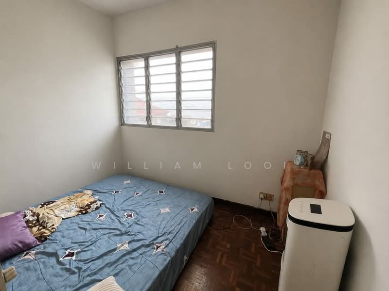 1.5-storey Terraced House for Sale in Bandar Kinrara Seksyen 1 (Bandar Kinrara) - William Looi - Bedroom - PropertyGuru.com.my