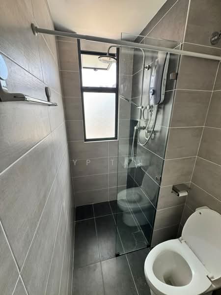 Kondominium untuk Disewa di Platinum Arena - YP Tan - Bathroom - PropertyGuru.com.my