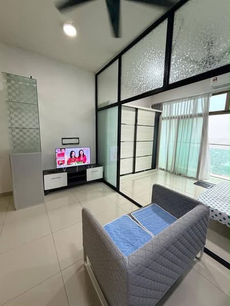 Servis Apartment untuk Disewa di Palazio - Vivi Ong - Living Room - PropertyGuru.com.my