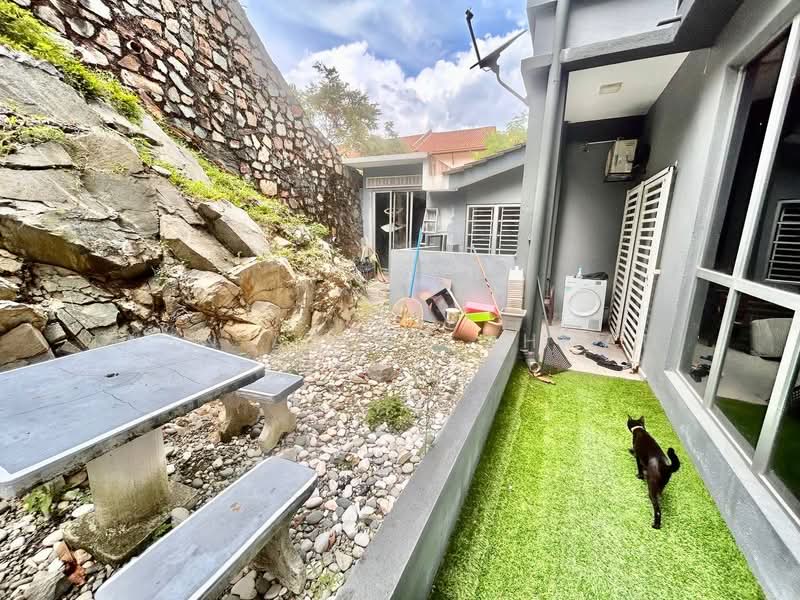 2.5-storey Terraced House for Sale in Ukay Perdana (Ulu Kelang) - Wan Azlan Ahmad - PropertyGuru.com.my