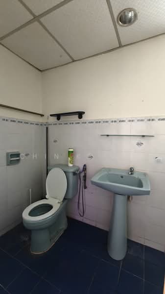 Condominium for Rent at De Tropicana - Chin Ke Soh - Bathroom - PropertyGuru.com.my