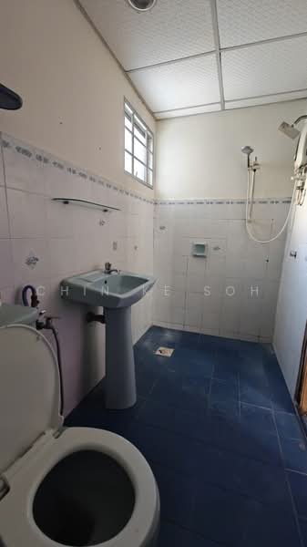 Condominium for Rent at De Tropicana - Chin Ke Soh - Bathroom - PropertyGuru.com.my