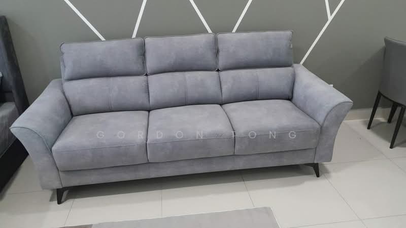 Kondominium untuk Disewa di Vivo Residential Suites - Gordon Tong - Living Room - PropertyGuru.com.my