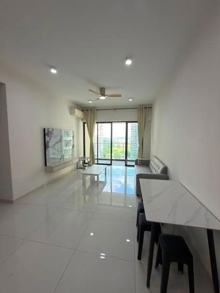 Condominium for Rent at Lovell @ Country Garden Danga Bay - RQ Tee - PropertyGuru.com.my