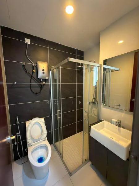 Condominium for Rent at Lovell @ Country Garden Danga Bay - RQ Tee - PropertyGuru.com.my