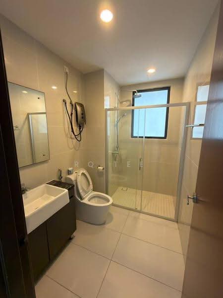 Condominium for Rent at Lovell @ Country Garden Danga Bay - RQ Tee - PropertyGuru.com.my