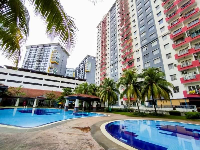 Pangsapuri untuk Dijual di Vista Pinggiran Apartment - Jojo Ng - Exterior - PropertyGuru.com.my