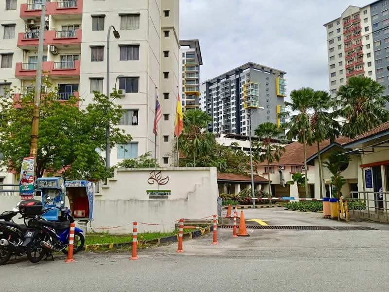 Pangsapuri untuk Dijual di Vista Pinggiran Apartment - Jojo Ng - Exterior - PropertyGuru.com.my