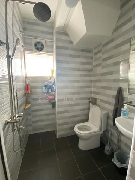 Apartment for Sale at Melawati Hillside Apartment - Jeshua Oo - Bathroom - PropertyGuru.com.my