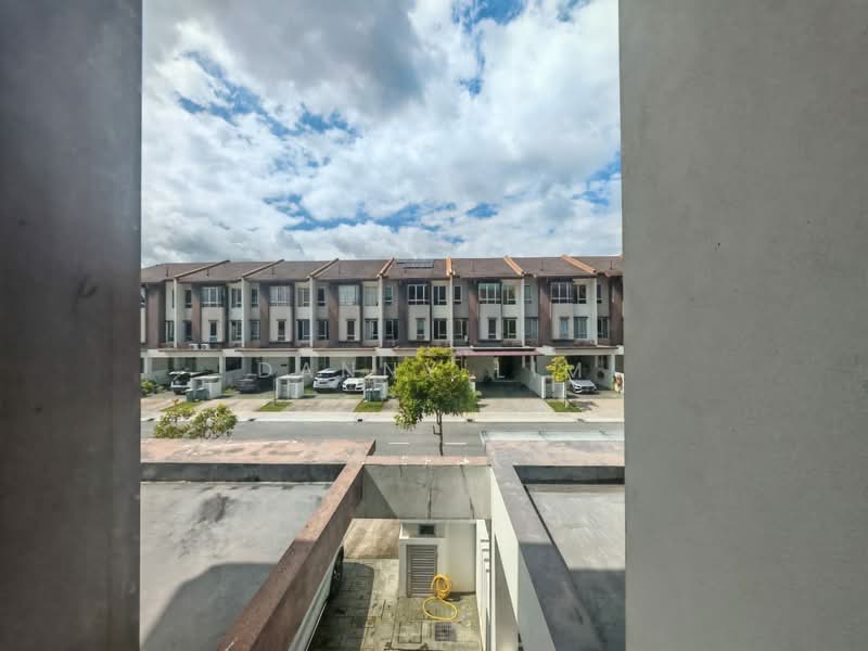 3-storey Terraced House for Sale in Bandar Tropicana Aman (Telok Panglima Garang) - Danny Lim - Exterior - PropertyGuru.com.my