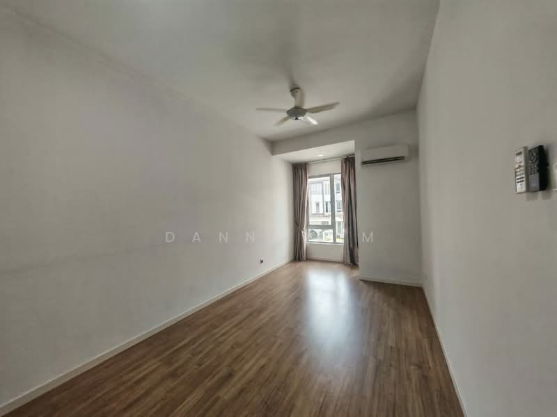 3-storey Terraced House for Sale in Bandar Tropicana Aman (Telok Panglima Garang) - Danny Lim - Living Room - PropertyGuru.com.my