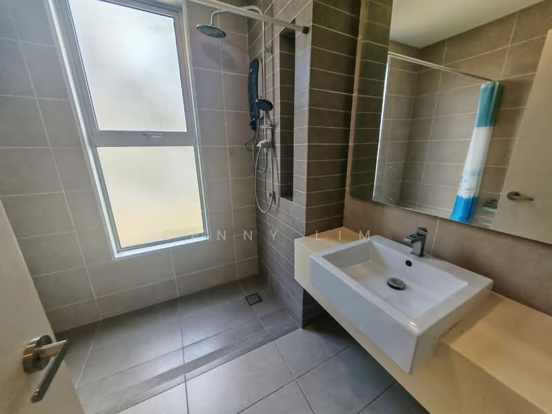3-storey Terraced House for Sale in Bandar Tropicana Aman (Telok Panglima Garang) - Danny Lim - Bathroom - PropertyGuru.com.my