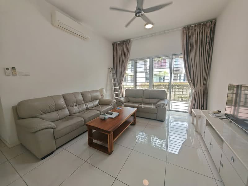 3-storey Terraced House for Sale in Bandar Tropicana Aman (Telok Panglima Garang) - Danny Lim - Living Room - PropertyGuru.com.my