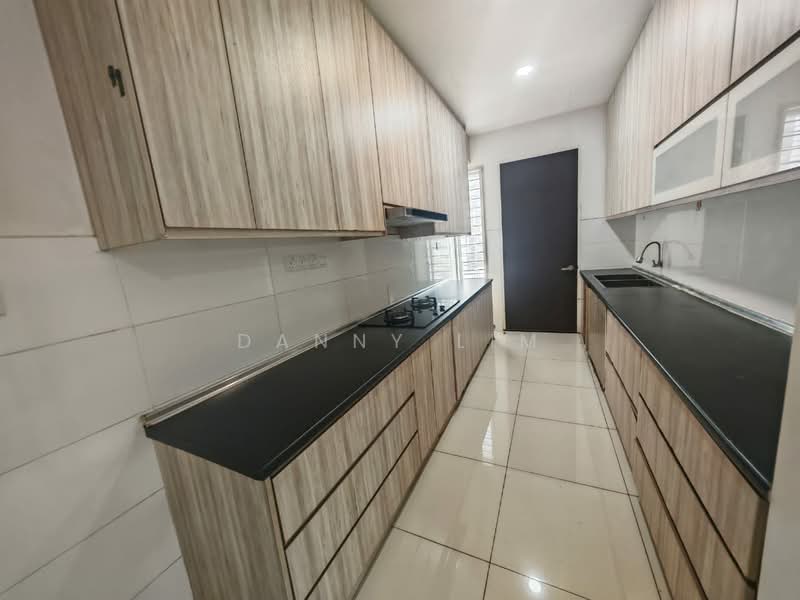 3-storey Terraced House for Sale in Bandar Tropicana Aman (Telok Panglima Garang) - Danny Lim - Kitchen - PropertyGuru.com.my