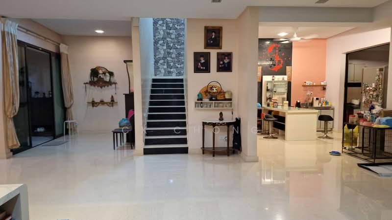 Rumah Berkembar untuk Dijual di Taman Gembira (Jalan Klang Lama (Old Klang Road)) - CK Chong - Living Room - PropertyGuru.com.my