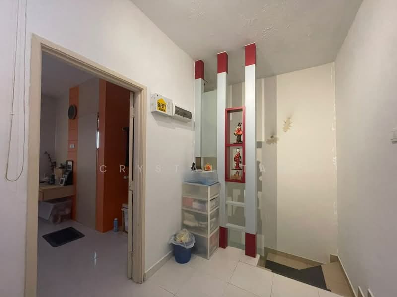 2-storey Terraced House for Sale in Taman Nusa Sentral (Iskandar Puteri (Nusajaya)) - Crystal Tan - Entrance - PropertyGuru.com.my