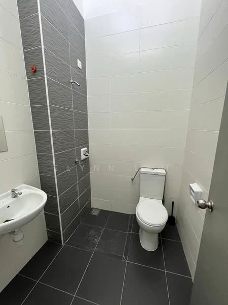 2-storey Terraced House for Sale in Taman Mount Austin (Tebrau) - Elynn Lam - Bathroom - PropertyGuru.com.my