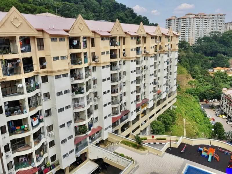 Pangsapuri untuk Dijual di Ixora Apartments - Jojo Ng - Exterior - PropertyGuru.com.my