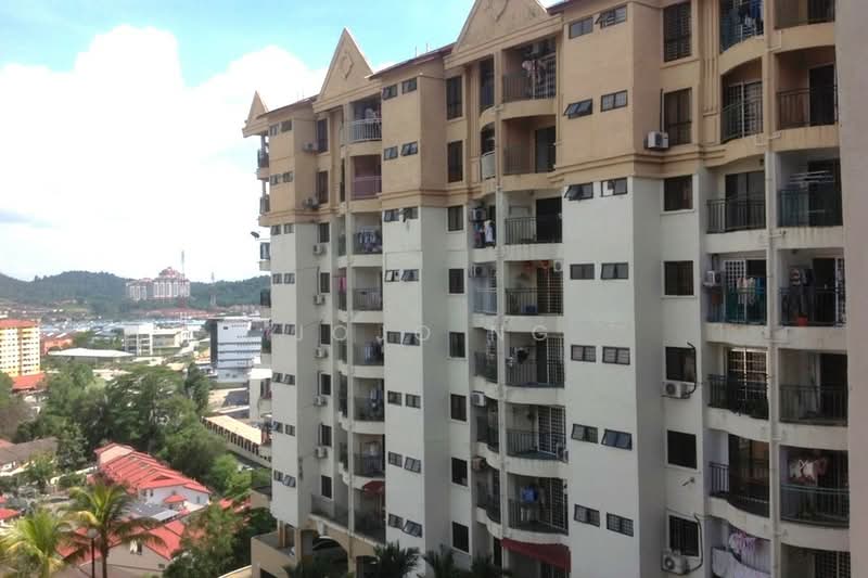Pangsapuri untuk Dijual di Ixora Apartments - Jojo Ng - Exterior - PropertyGuru.com.my