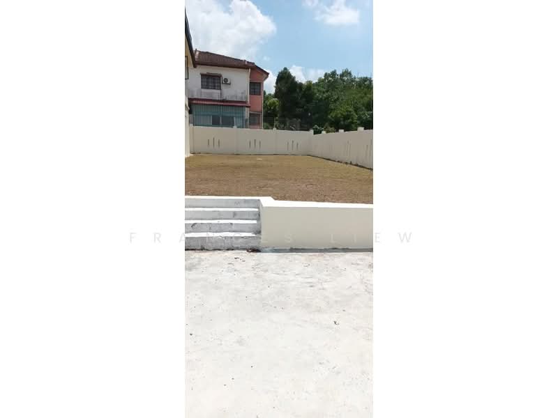 2-storey Terraced House for Sale in Bandar Putra Permai (Seri Kembangan) - Frances Liew - Exterior - PropertyGuru.com.my