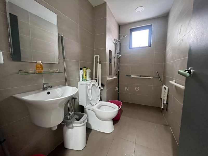 Servis Apartment untuk Disewa di TRIO By Setia - Pepsi Ang - Bathroom - PropertyGuru.com.my