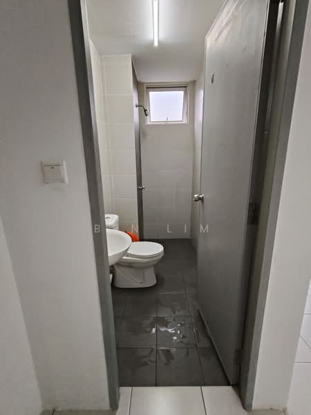 Apartment for Rent at Residensi Vista Wirajaya - Ben Lim - Bathroom - PropertyGuru.com.my