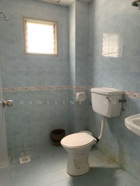 Rumah Teres untuk Disewa di Kota Kemuning (Shah Alam) - ANGELINE ANG - Bathroom - PropertyGuru.com.my