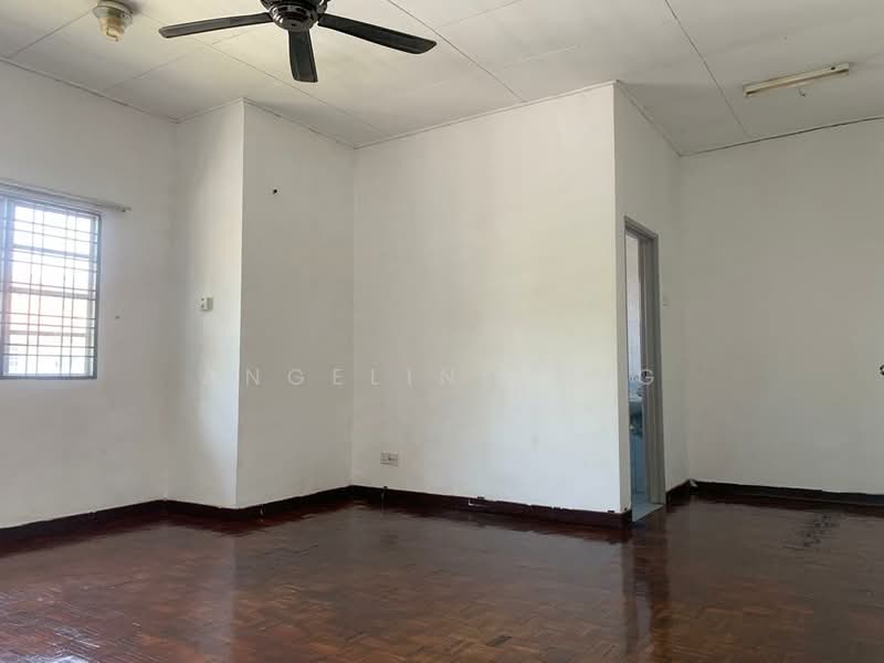 Rumah Teres untuk Disewa di Kota Kemuning (Shah Alam) - ANGELINE ANG - Living Room - PropertyGuru.com.my