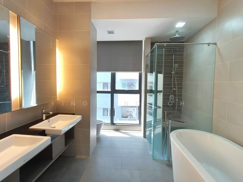 Kediaman Servis untuk Dijual di Laman Ceylon - Ying Ying Koh - Bathroom - PropertyGuru.com.my