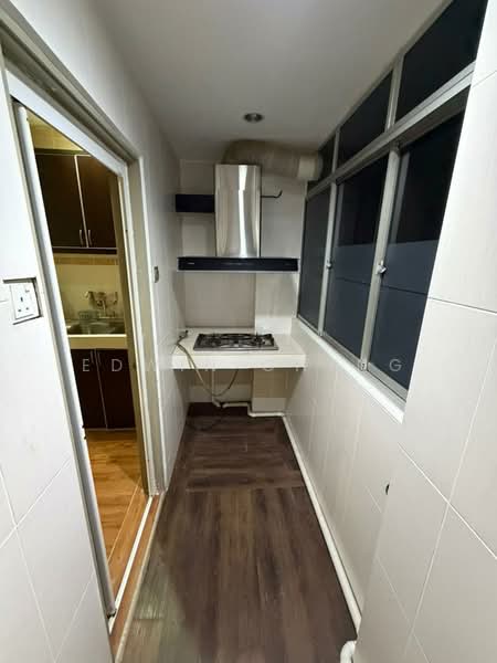 Pangsapuri untuk Dijual di Puncak Baiduri Apartment - Edwin Cheng - Kitchen - PropertyGuru.com.my
