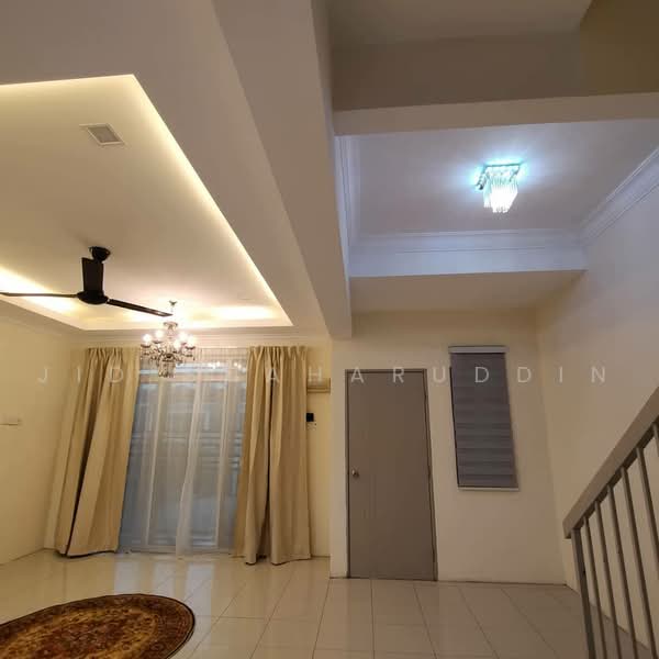 Rumah Teres 2-Tingkat untuk Disewa di Shah Alam (Selangor) - Jid Shaharuddin - Living Room - PropertyGuru.com.my