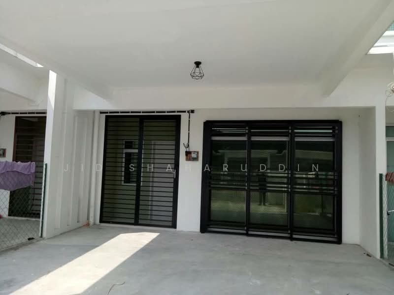Rumah Teres 2-Tingkat untuk Disewa di Shah Alam (Selangor) - Jid Shaharuddin - Exterior - PropertyGuru.com.my