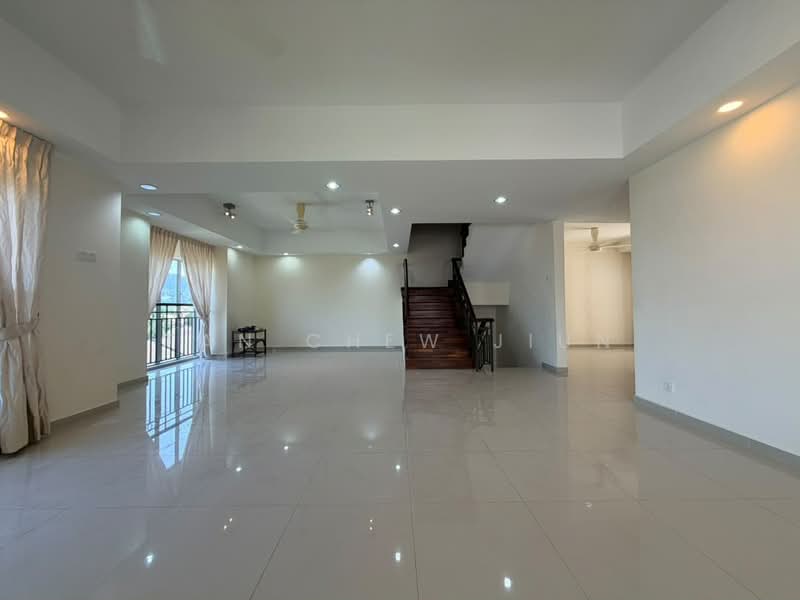 Rumah Berkembar untuk Dijual di Ukay Perdana (Ulu Kelang) - Tan Chew Jiun - Living Room - PropertyGuru.com.my