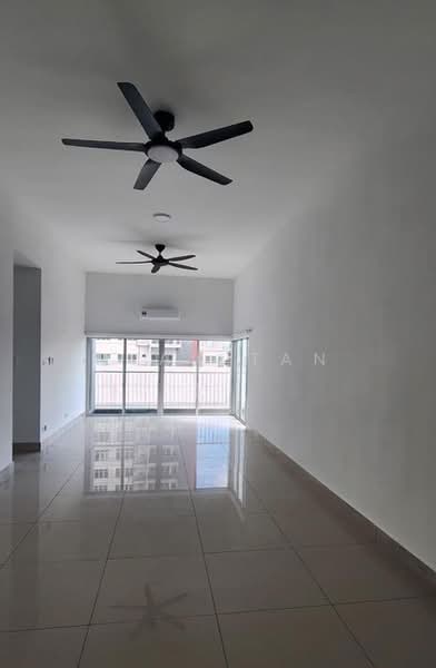 Service Residence for Sale at Serviced Residence @ Razak City Residences (RC Residences) - Ryan Tan - Living Room - PropertyGuru.com.my