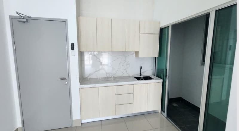Service Residence for Sale at Serviced Residence @ Razak City Residences (RC Residences) - Ryan Tan - Kitchen - PropertyGuru.com.my
