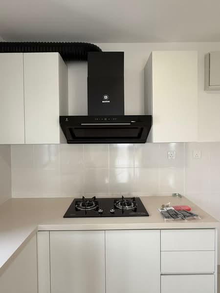 Service Residence for Rent at Duduk Se.Ruang @ Eco Sanctuary - Jay Tan - Kitchen - PropertyGuru.com.my