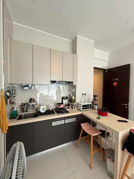 Condominium for Sale at Amberside @ Country Garden Danga Bay - Ben Foo - Kitchen - PropertyGuru.com.my