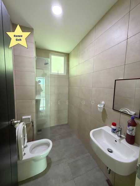 Kediaman Servis untuk Dijual di Setia Tri-angle - Renee Goh - Bathroom - PropertyGuru.com.my