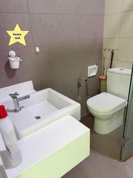 Kediaman Servis untuk Dijual di Setia Tri-angle - Renee Goh - Bathroom - PropertyGuru.com.my