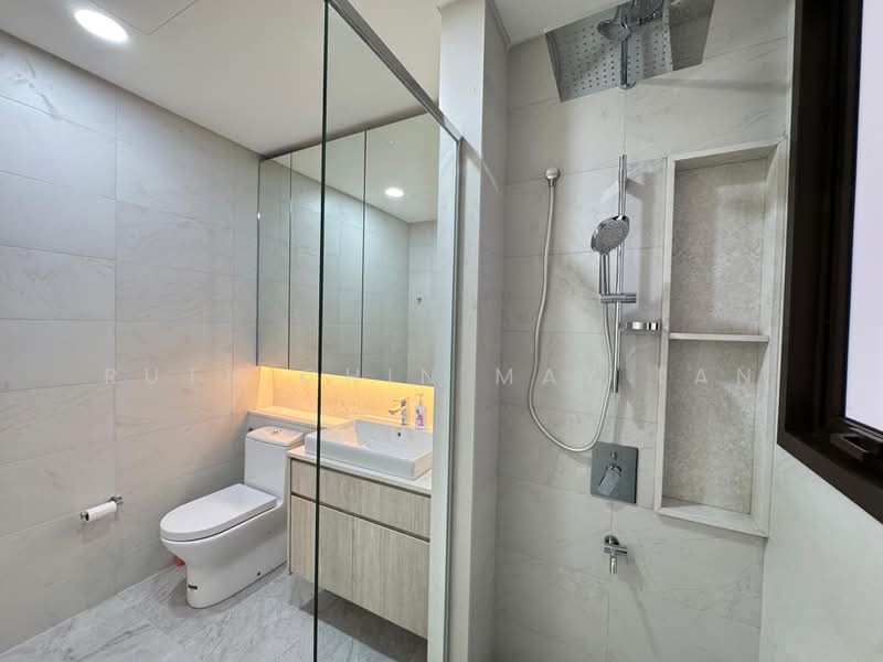 Servis Apartment untuk Disewa di Jendela Residences - Ruth Chin May Lan - Bathroom - PropertyGuru.com.my