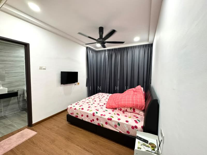 Kediaman Servis untuk Dijual di KSL Residence @ Daya - Kexin Hua - Bedroom - PropertyGuru.com.my