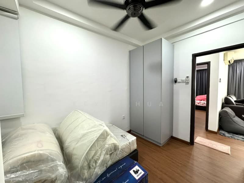 Kediaman Servis untuk Dijual di KSL Residence @ Daya - Kexin Hua - Bedroom - PropertyGuru.com.my