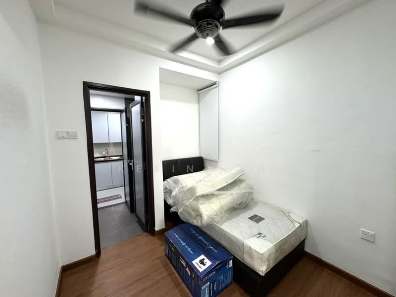 Kediaman Servis untuk Dijual di KSL Residence @ Daya - Kexin Hua - Bedroom - PropertyGuru.com.my