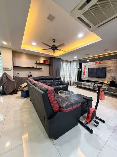 Rumah Teres 2 Tingkat untuk Dijual di Taman Megah Ria (Masai) - Sharon Ong - Living Room - PropertyGuru.com.my