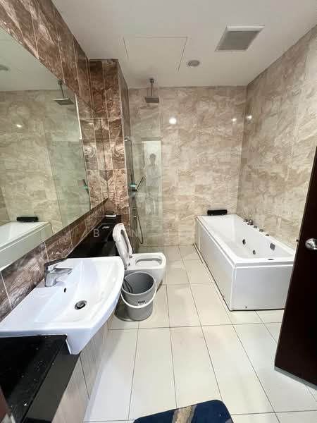 Service Residence for Sale at Paragon Suites @ CIQ - Ben Foo - Bathroom - PropertyGuru.com.my