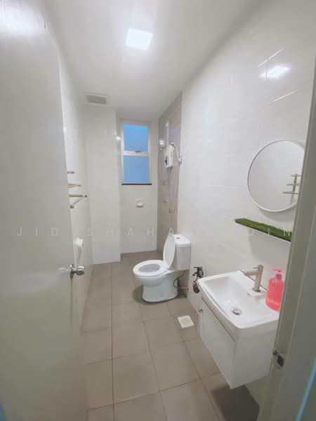 Servis Apartment untuk Disewa di Bsp Skypark - Jid Shaharuddin - Bathroom - PropertyGuru.com.my