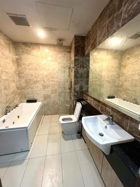 Service Residence for Sale at Paragon Suites @ CIQ - Ben Foo - Bathroom - PropertyGuru.com.my