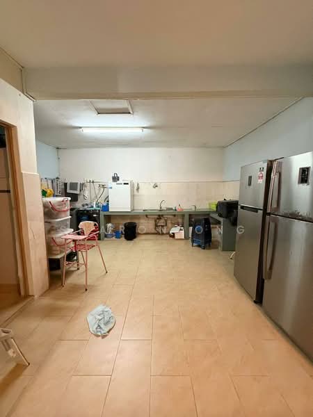 Semi-Detached House for Sale in Taman Megah Ria (Masai) - Sharon Ong - Kitchen - PropertyGuru.com.my