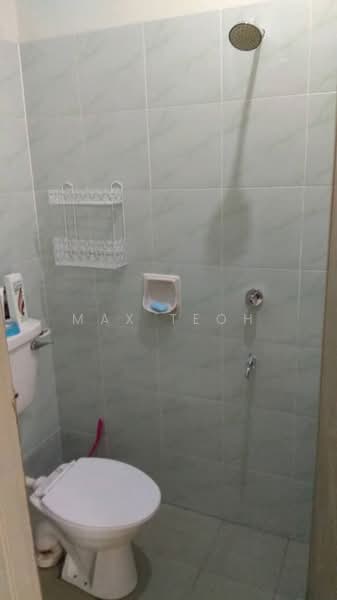 2-storey Terraced House for Sale in Seksyen 19 (Petaling Jaya) - Max Teoh - Bathroom - PropertyGuru.com.my
