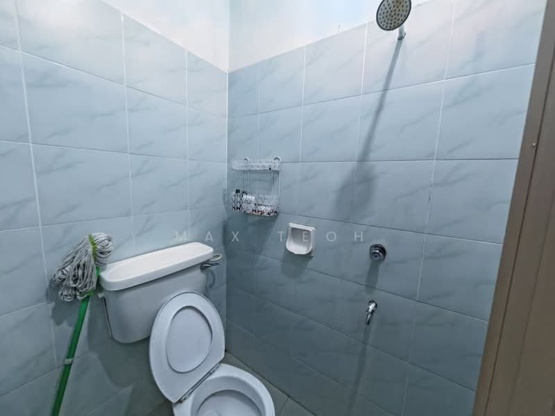2-storey Terraced House for Sale in Seksyen 19 (Petaling Jaya) - Max Teoh - Bathroom - PropertyGuru.com.my